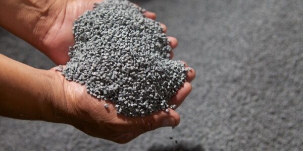 pelet plastik hasil cacahan