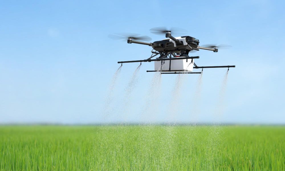 Manfaat Drone Sprayer Pertanian
